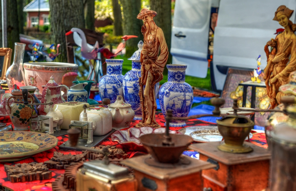 Generic vintage market photo